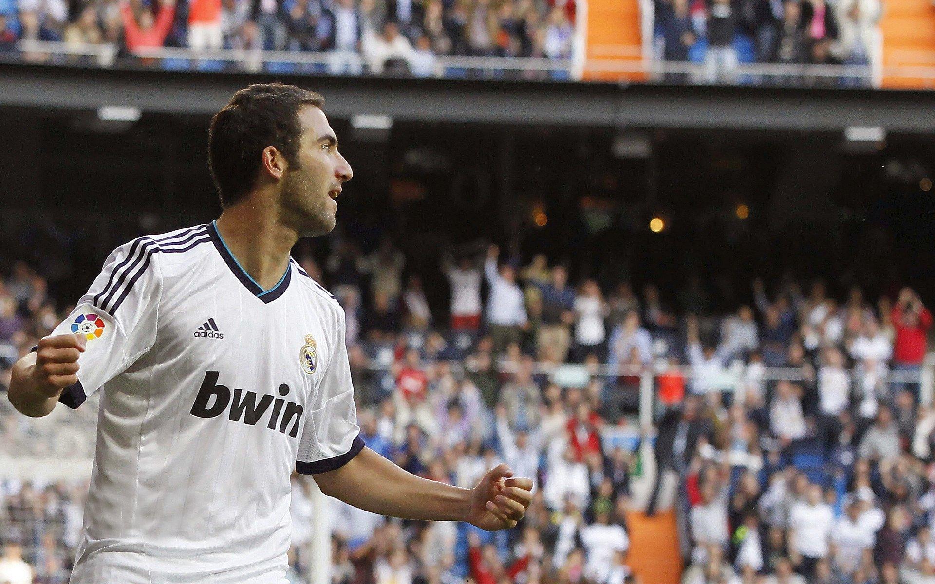 当旗帜变色时，如果有一天，武磊站在了我们对面的球场上